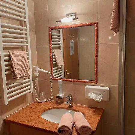 Bacher Otel 3*